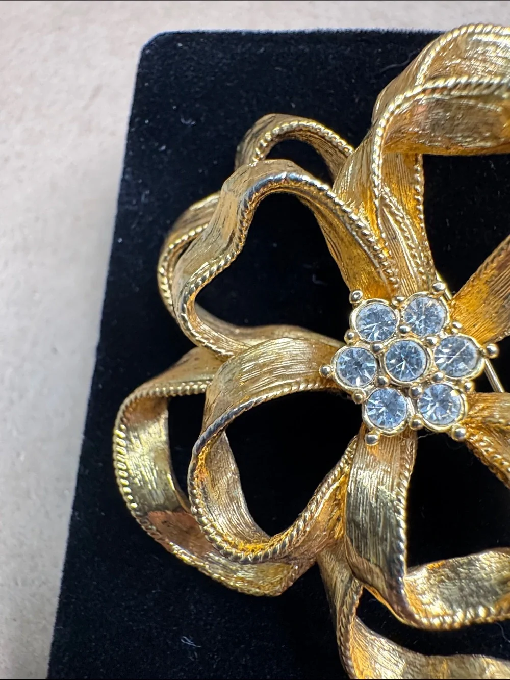Gold Vintage Flower Brooch with  Crystal Gem Center - Women Jewelry
